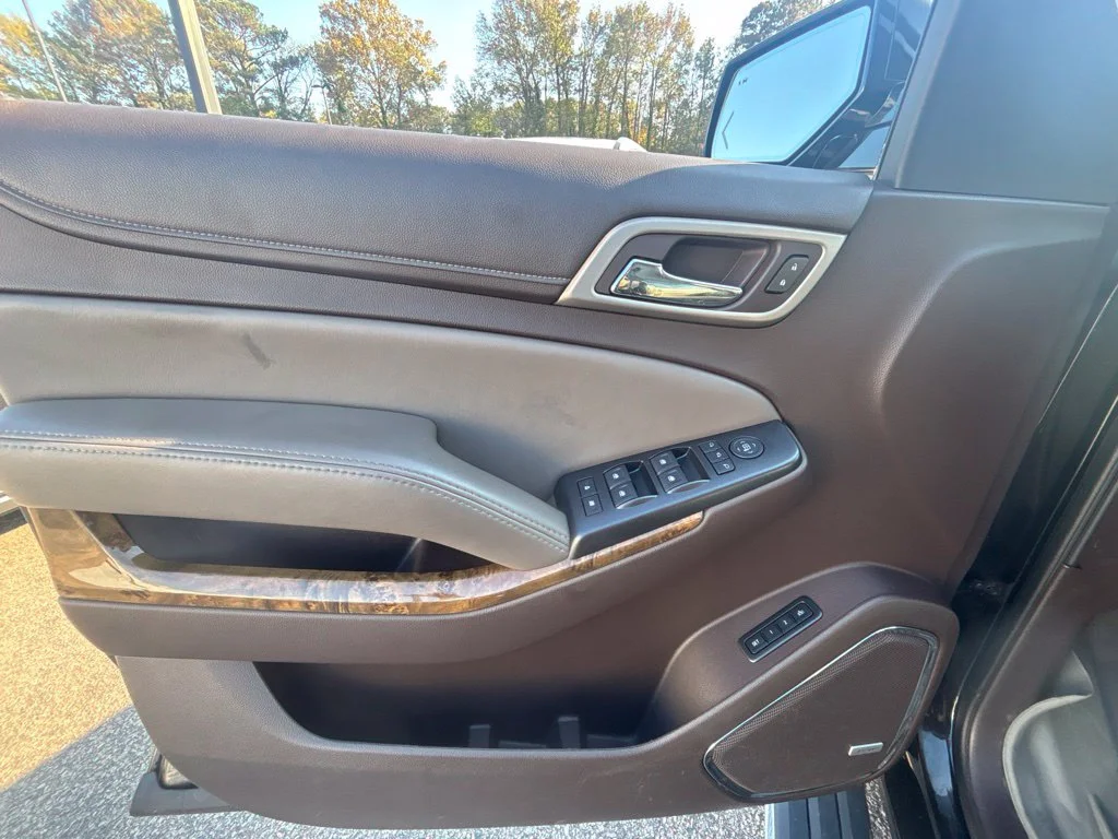 Used 2016 Black GMC Denali image 11