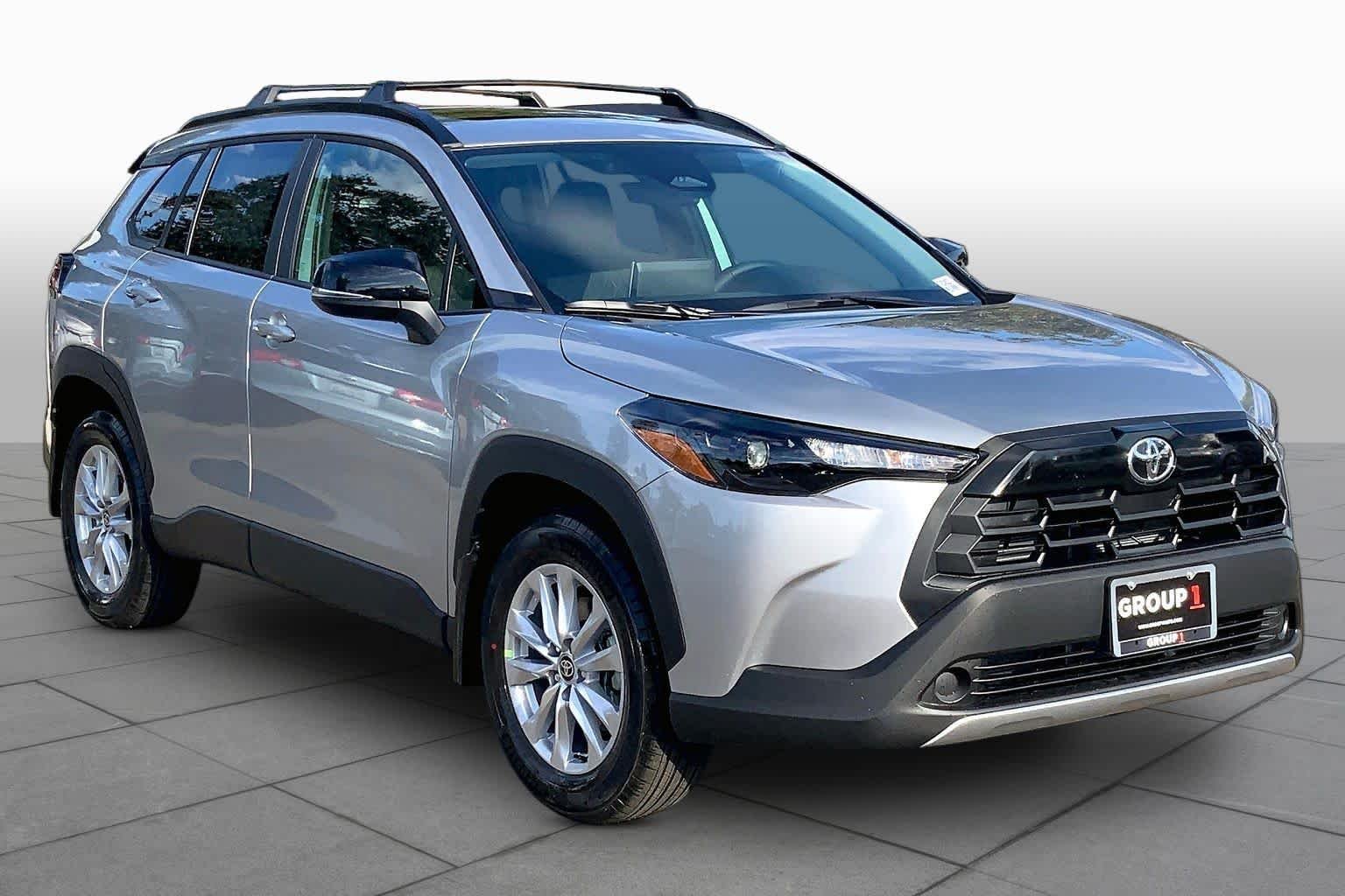 New 2026 Sonic Silver Toyota LE image 2