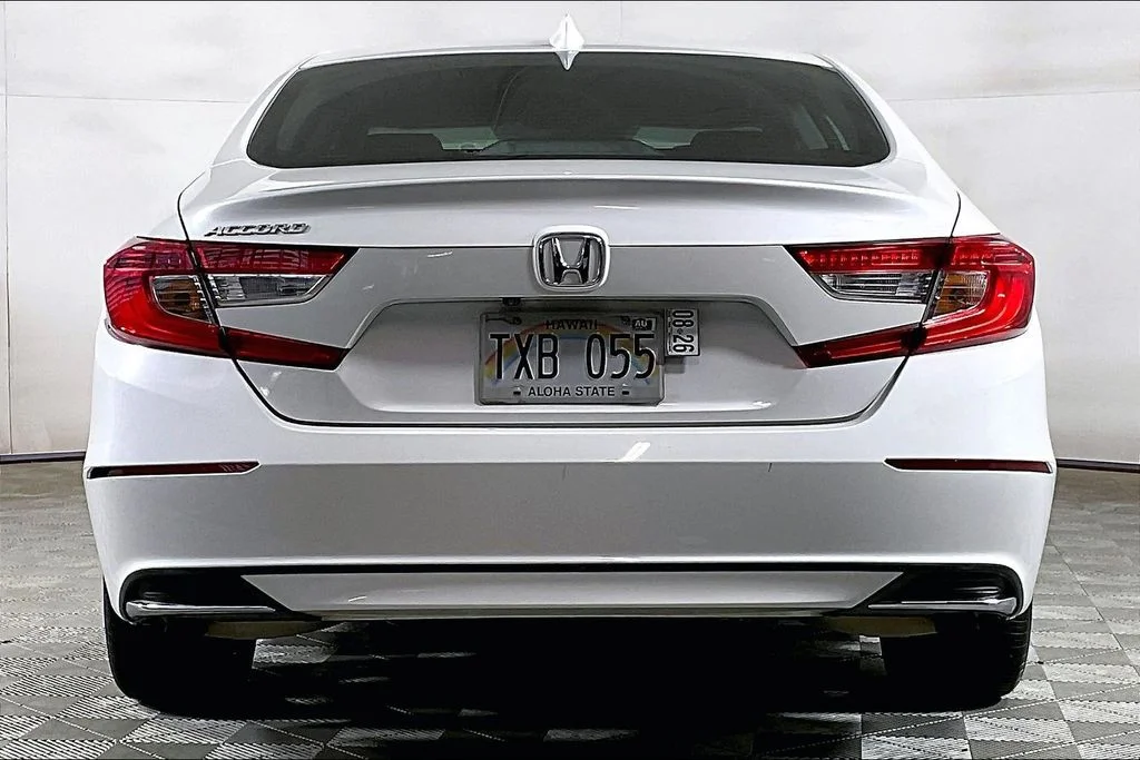 Used 2019  Honda LX image 3