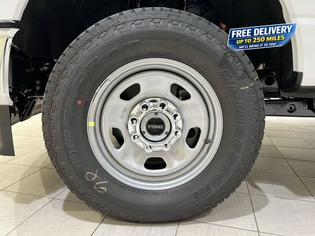New 2026 Oxford White Ford F-350® XL image 27