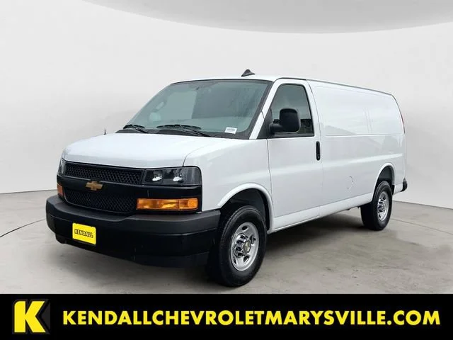 2025 Chevrolet Express Cargo WT