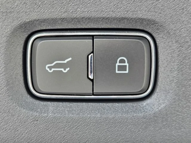 New 2027 Glacier Gray Metallic Tri-Coat Ford Platinum image 10