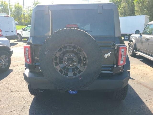 New 2026 Shadow Black Ford Outer Banks image 17