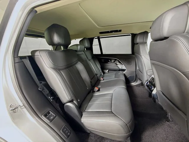 Certified Used 2025 Silver Land Rover SE image 29