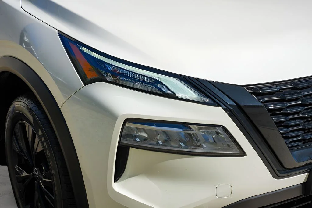 Certified Used 2023 White Nissan SV image 10