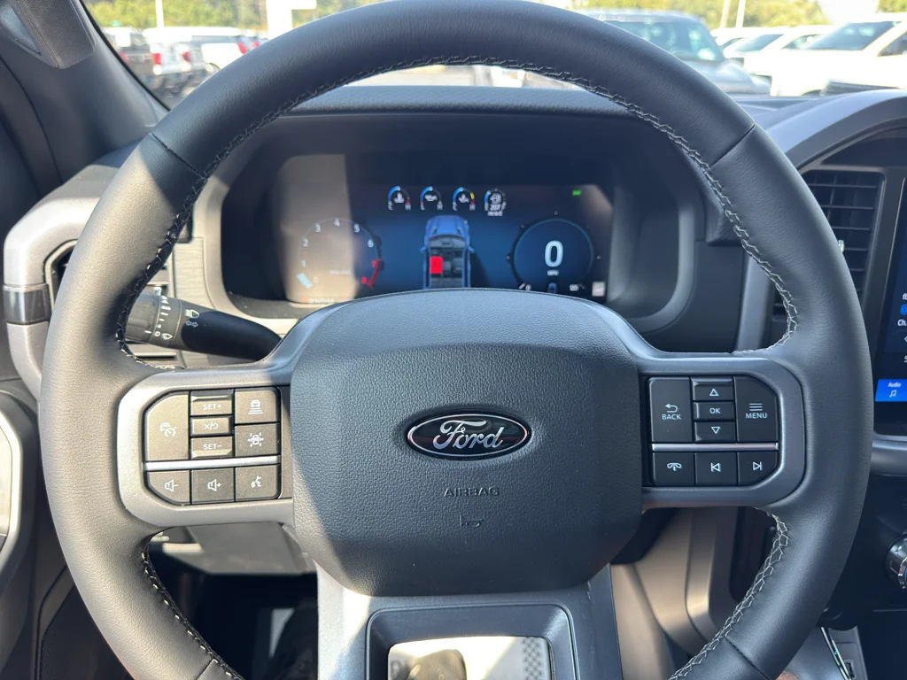 New 2026 Carbonized Gray Metallic Ford XLT image 18