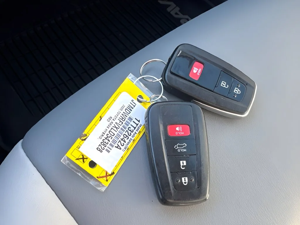 Used 2020 Red Toyota Limited image 29