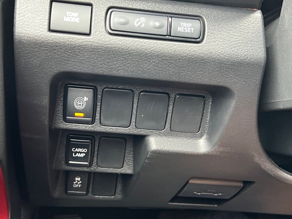 Certified Used 2025 Orange Nissan PRO-X image 4