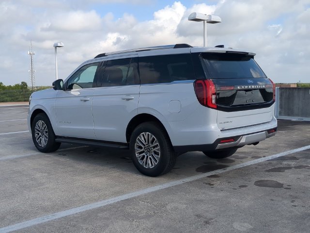 New 2026 Space Silver Metallic Ford Platinum® image 109