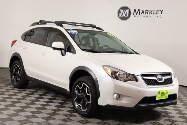Used 2014 White Subaru 2.0i Limited image 1