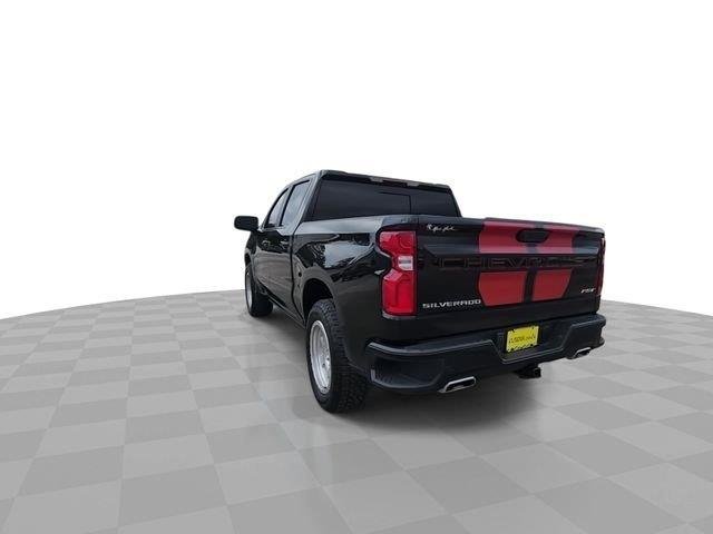 Used 2025 Black Chevrolet RST image 7