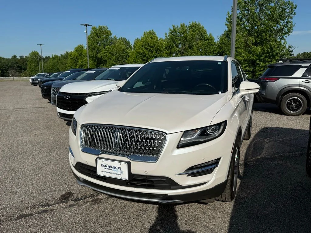 Used 2019 White Lincoln Reserve image 10