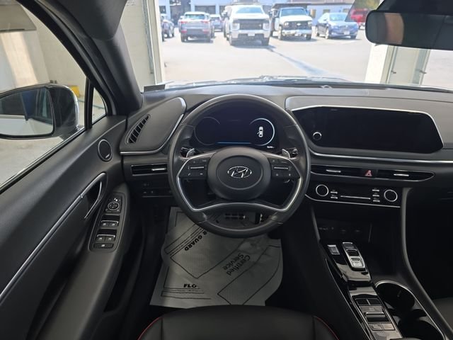 Used 2022 Gray Hyundai SEL Plus image 12