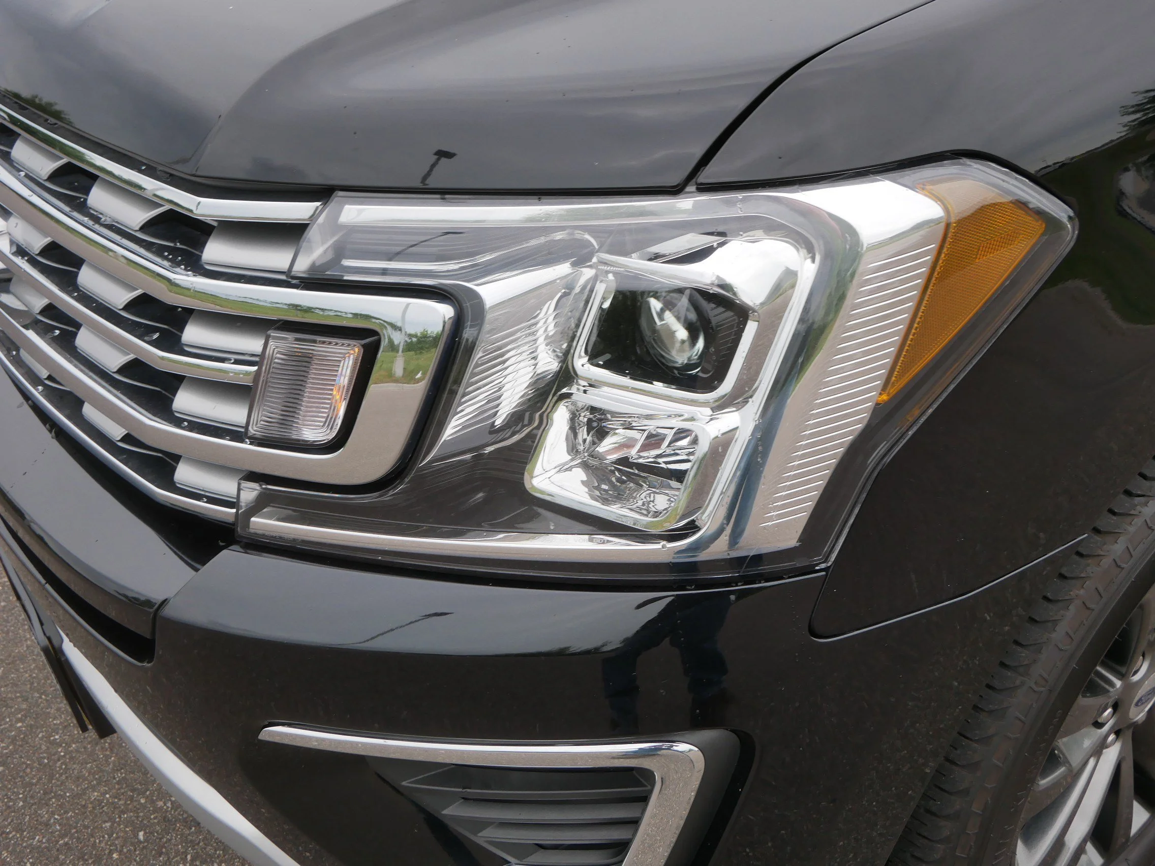 Used 2020 Agate Black Ford Limited image 15