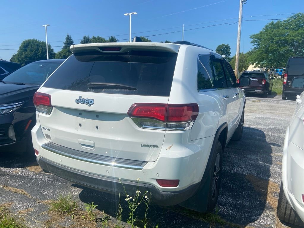 Used 2022 Bright White Clearcoat Jeep Limited image 5