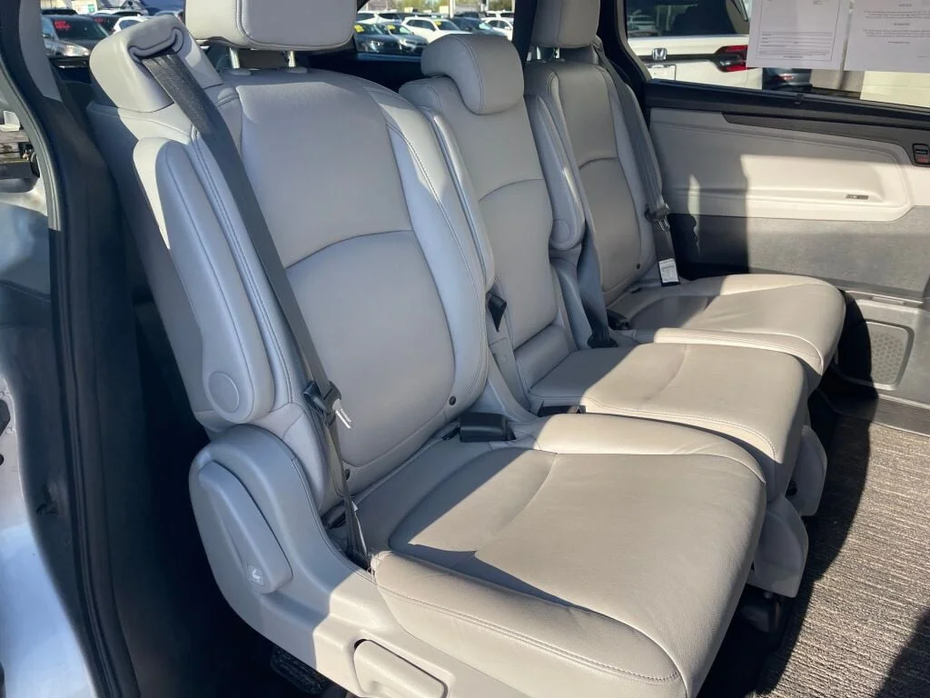 Used 2022 Lunar Silver Metallic Honda EX-L image 30
