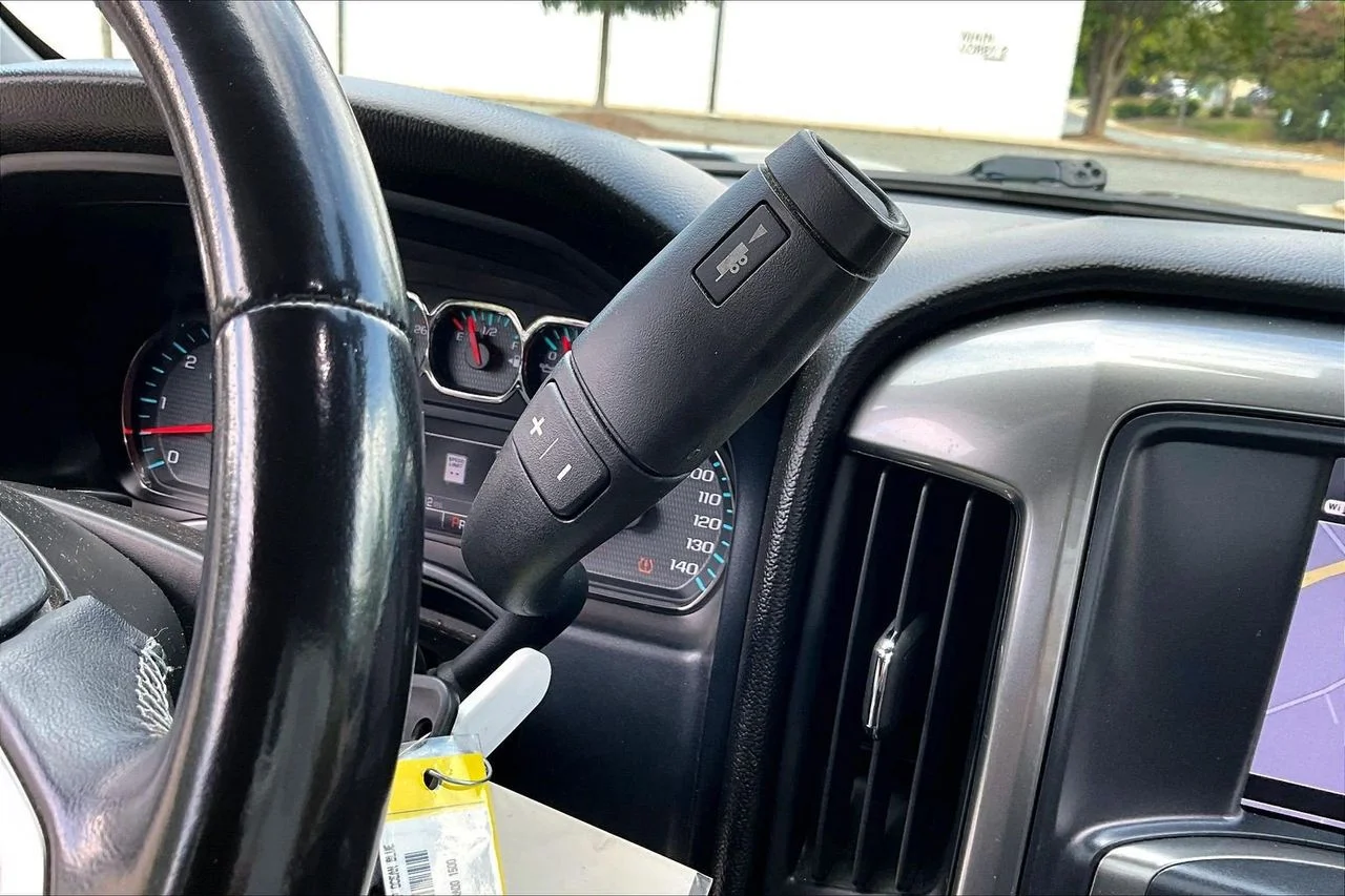 Certified Used 2018 Blue Chevrolet LT image 30
