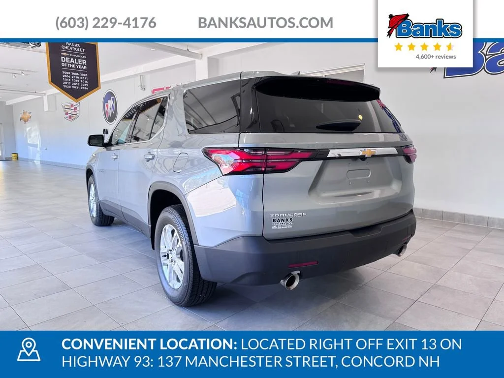 2023 Chevrolet Traverse LS - Photo 6
