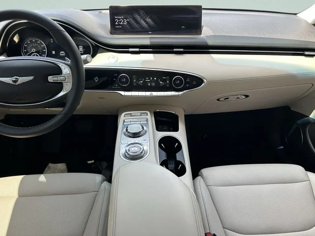 Used 2023 Black Genesis 2.5T image 23