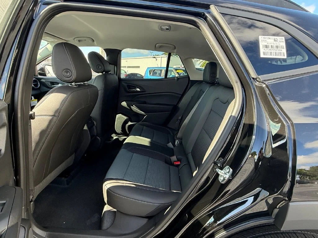 New 2026 Mosaic Black Metallic Chevrolet LT image 10