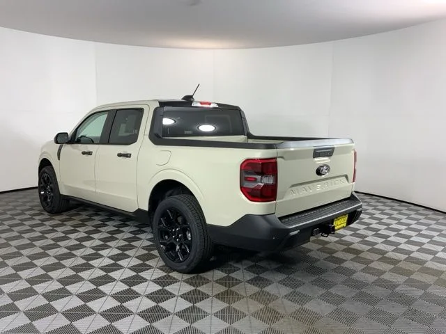 2025 Ford Maverick XLT - Photo 6