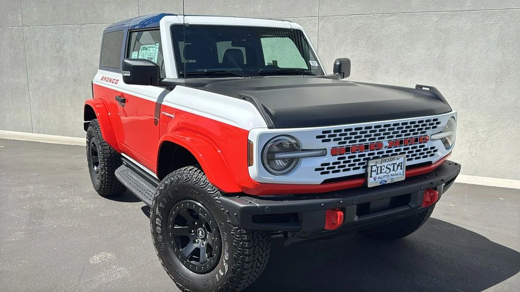 2025 Ford Bronco Stroppe 4x4's photo
