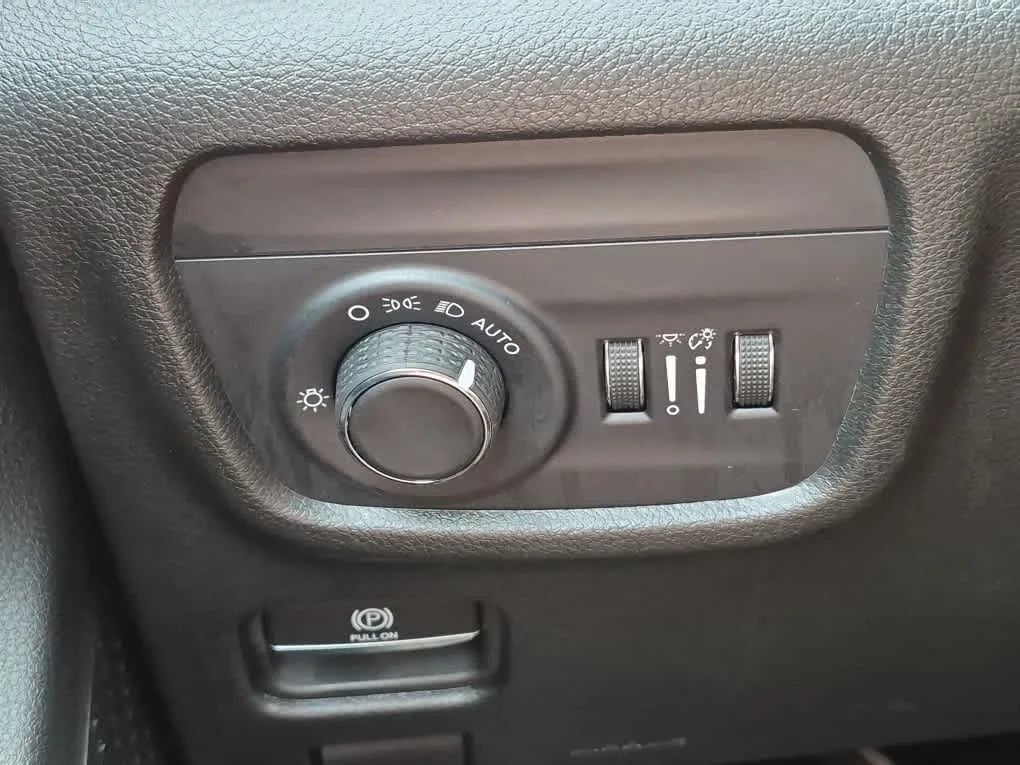 Used 2023 Bright White Clearcoat Jeep Altitude image 18