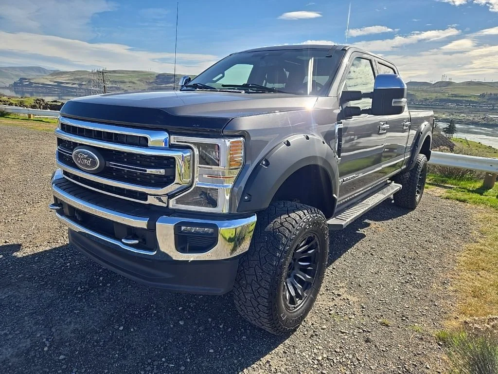 Used 2021 Carbonized Gray Metallic Ford Lariat image 10