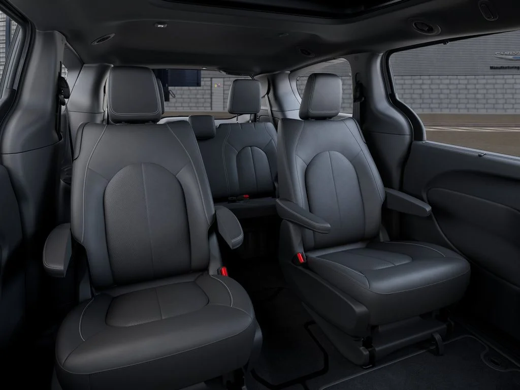 2026 Chrysler Pacifica Select - Photo 16