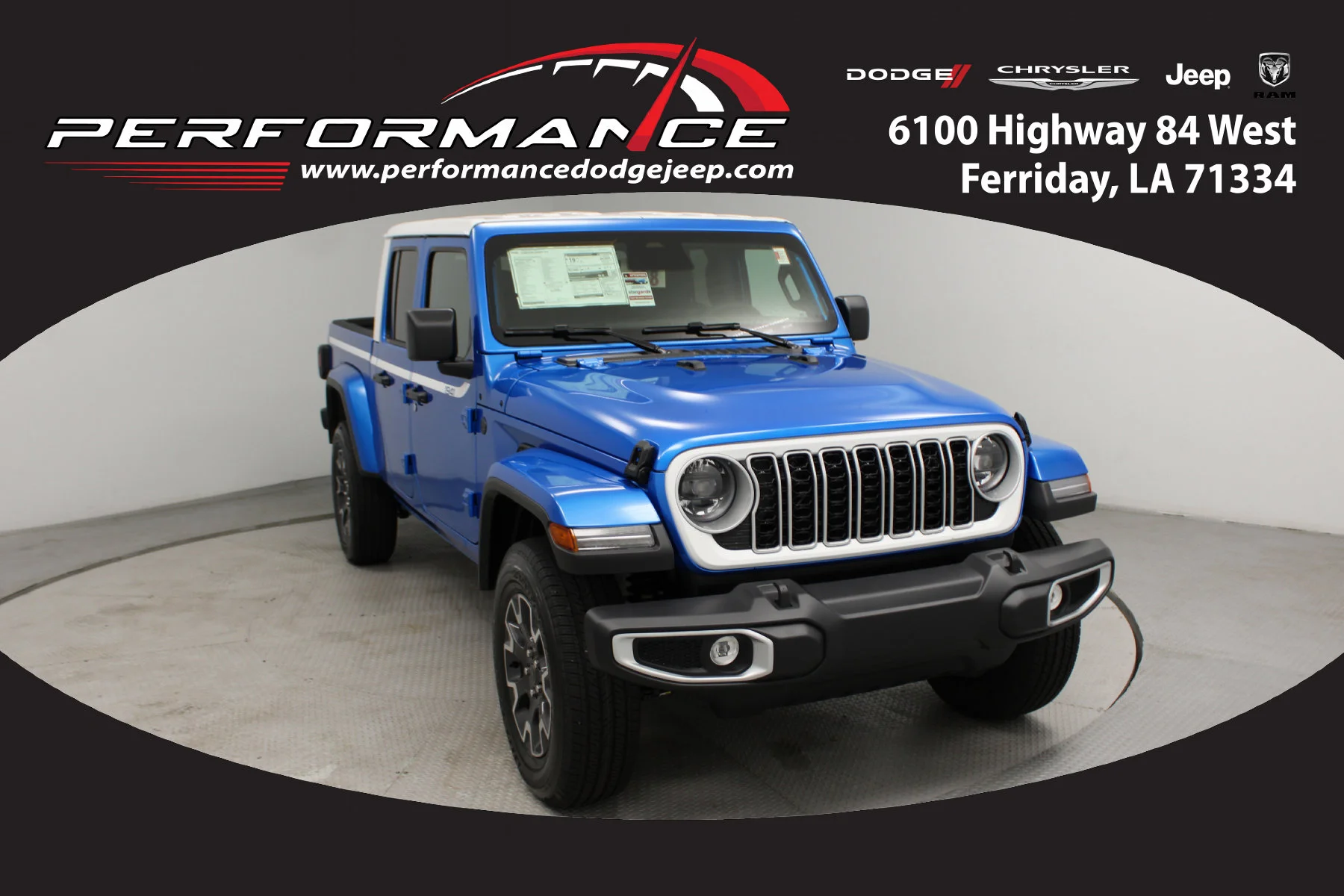 2026 Jeep Gladiator Sahara Auto's photo