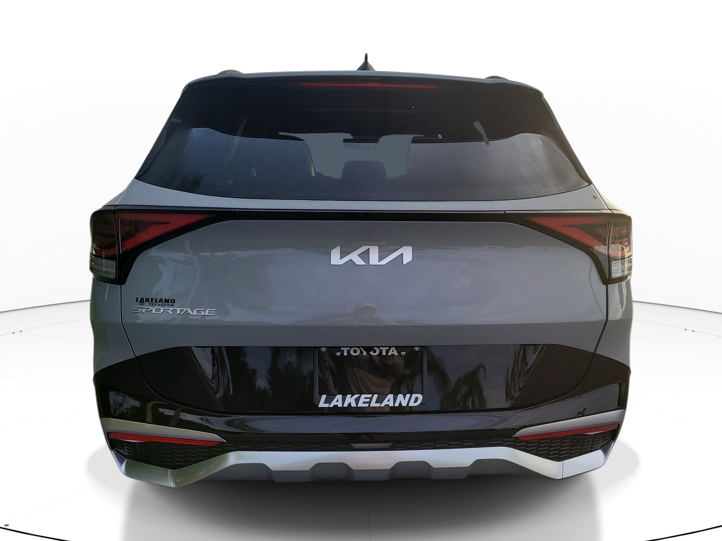 Used 2025 Wolf Gray Kia SX-Prestige image 5