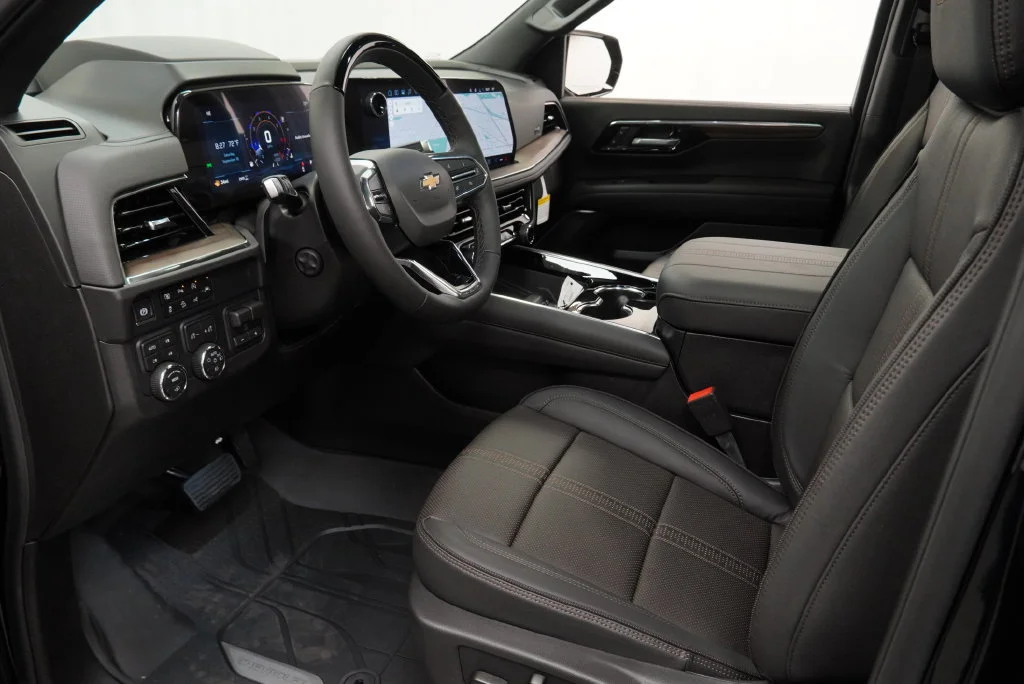 New 2026 Black Chevrolet High Country image 10
