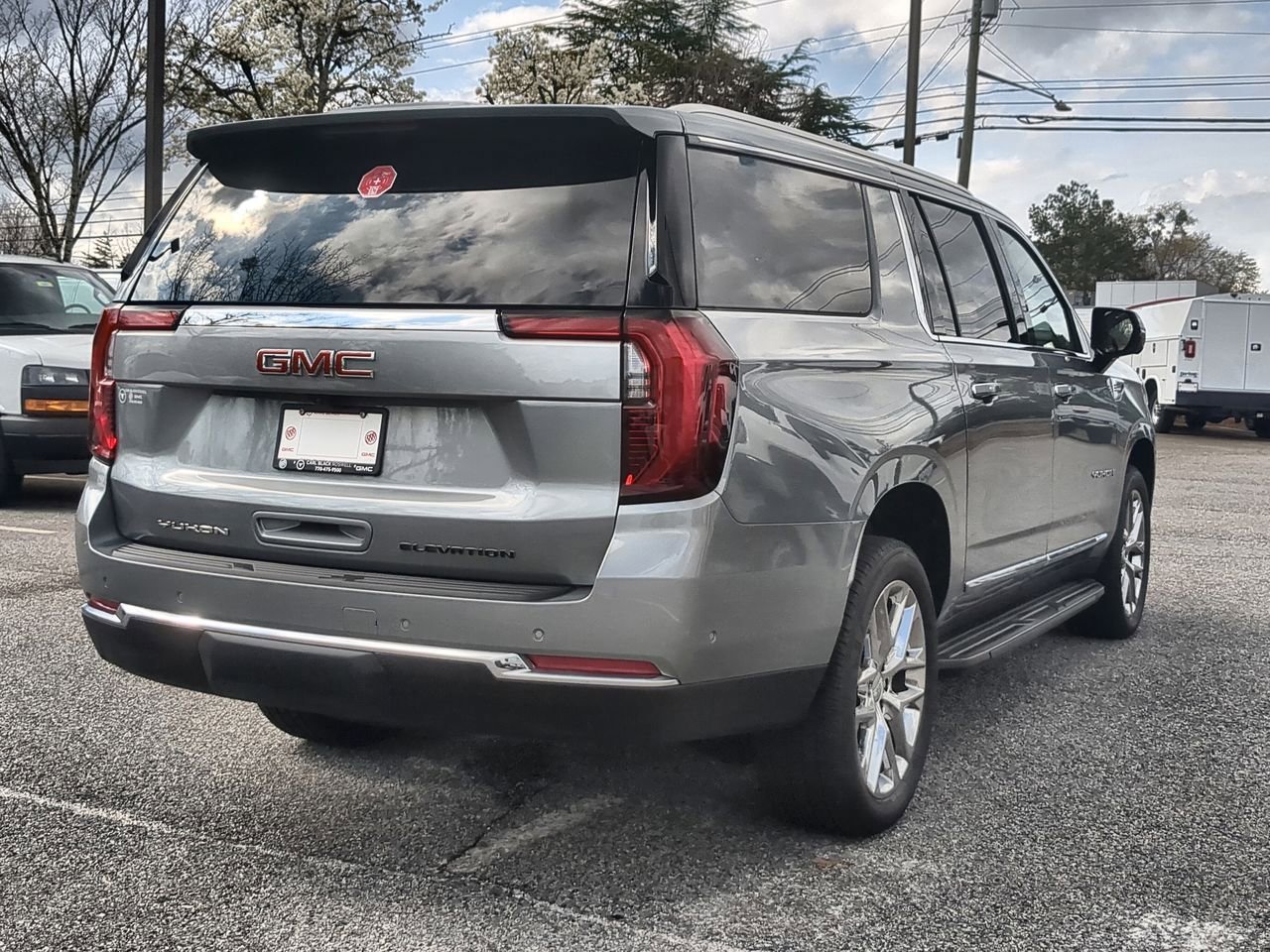 New 2026 Sterling Metallic GMC Elevation image 8