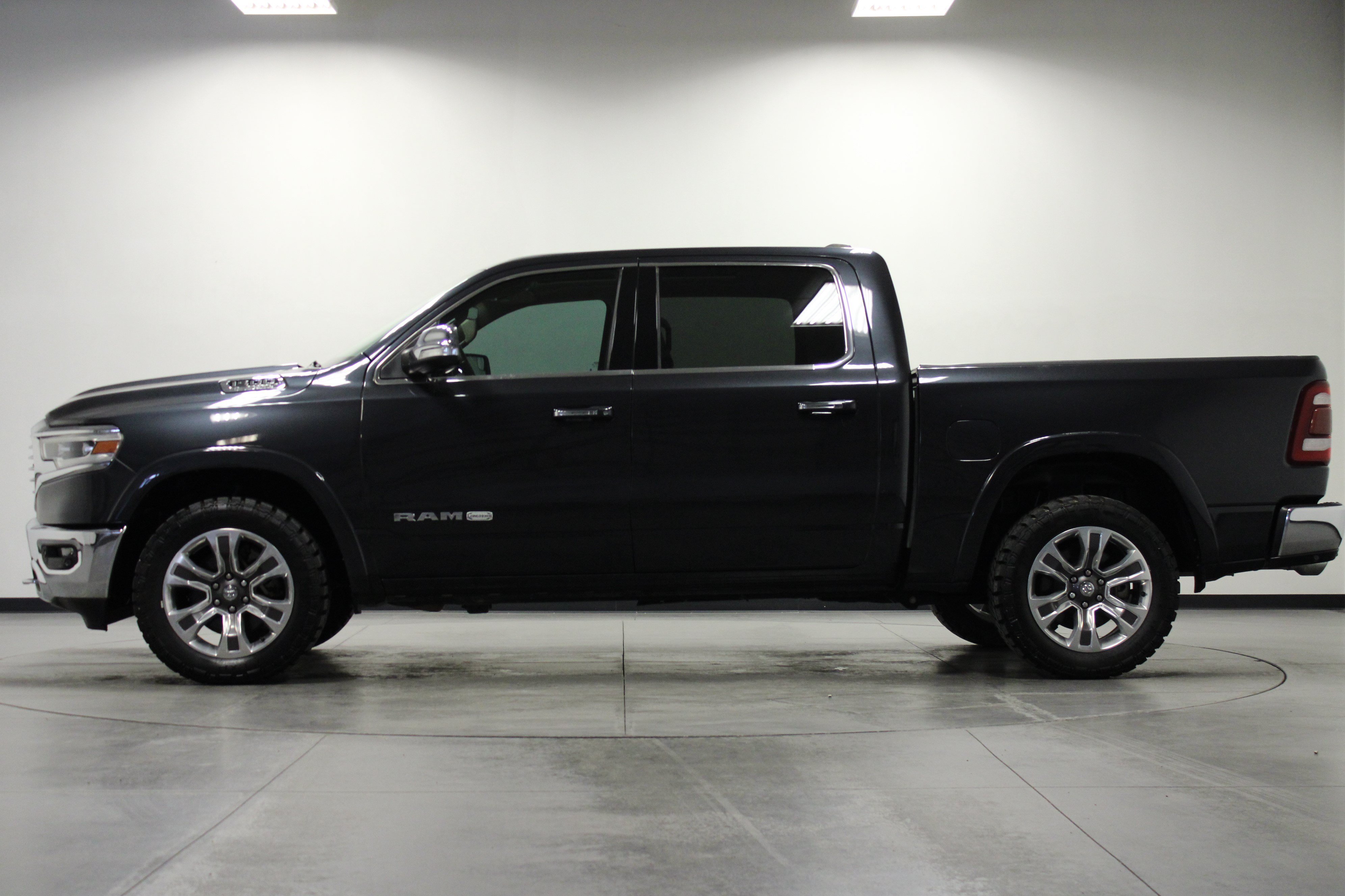 Used 2019 Maximum Steel Metallic Clearcoat Ram Laramie Longhorn image 7