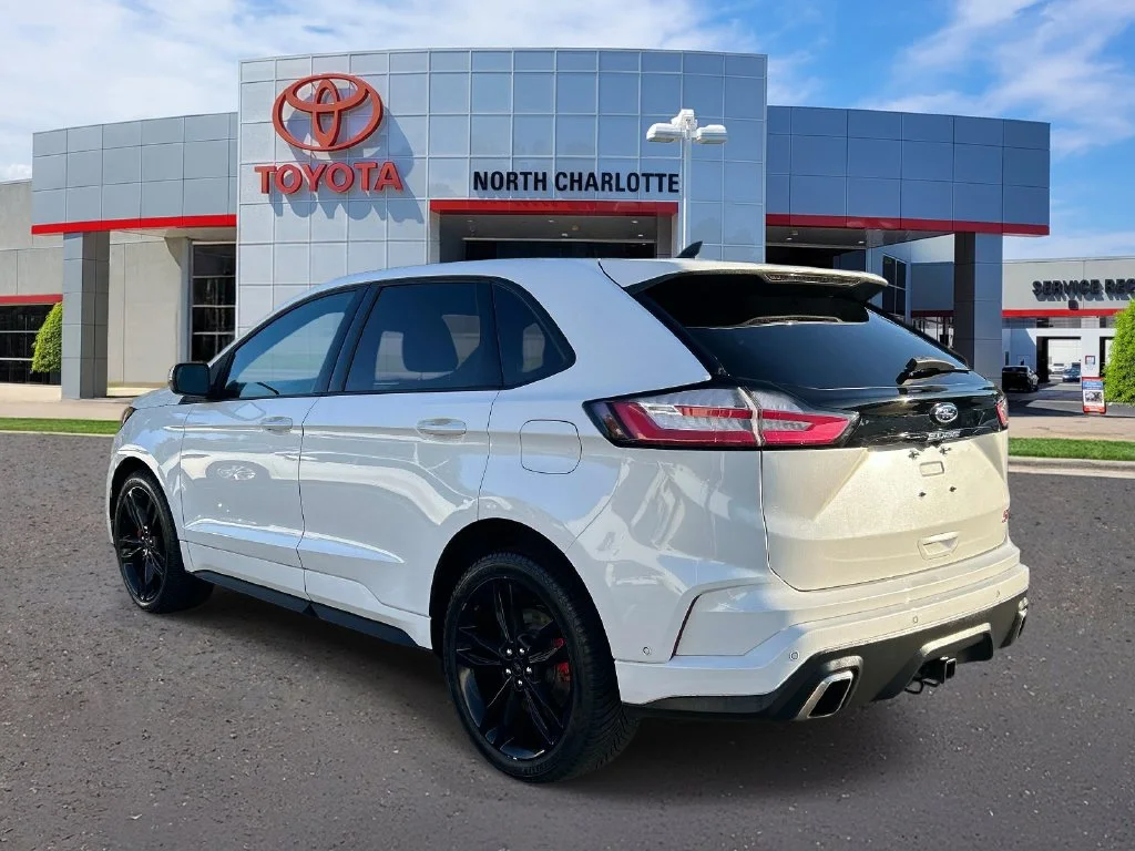 Used 2022 White Ford ST image 4