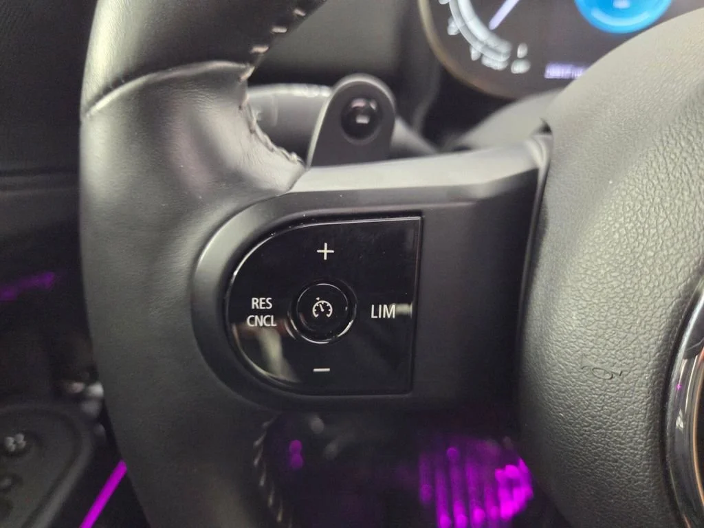 Used 2022 Midnight Black Metallic MINI Cooper S image 18