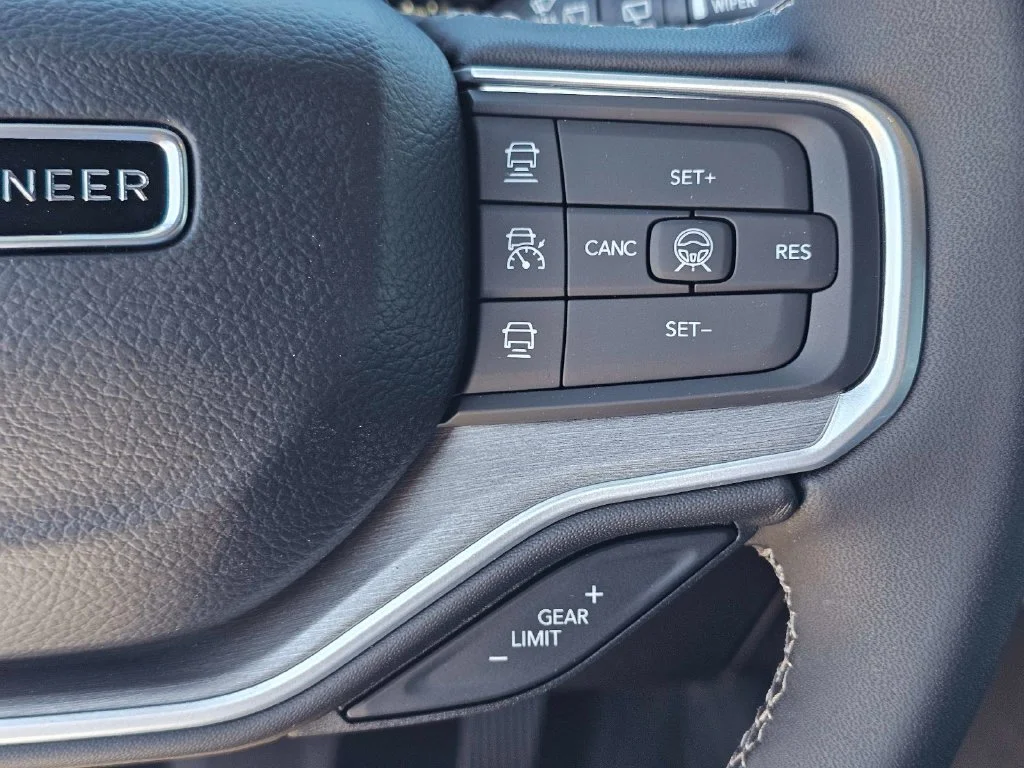 New 2026 Ghost Exterior Paint Jeep Limited Altitude image 22