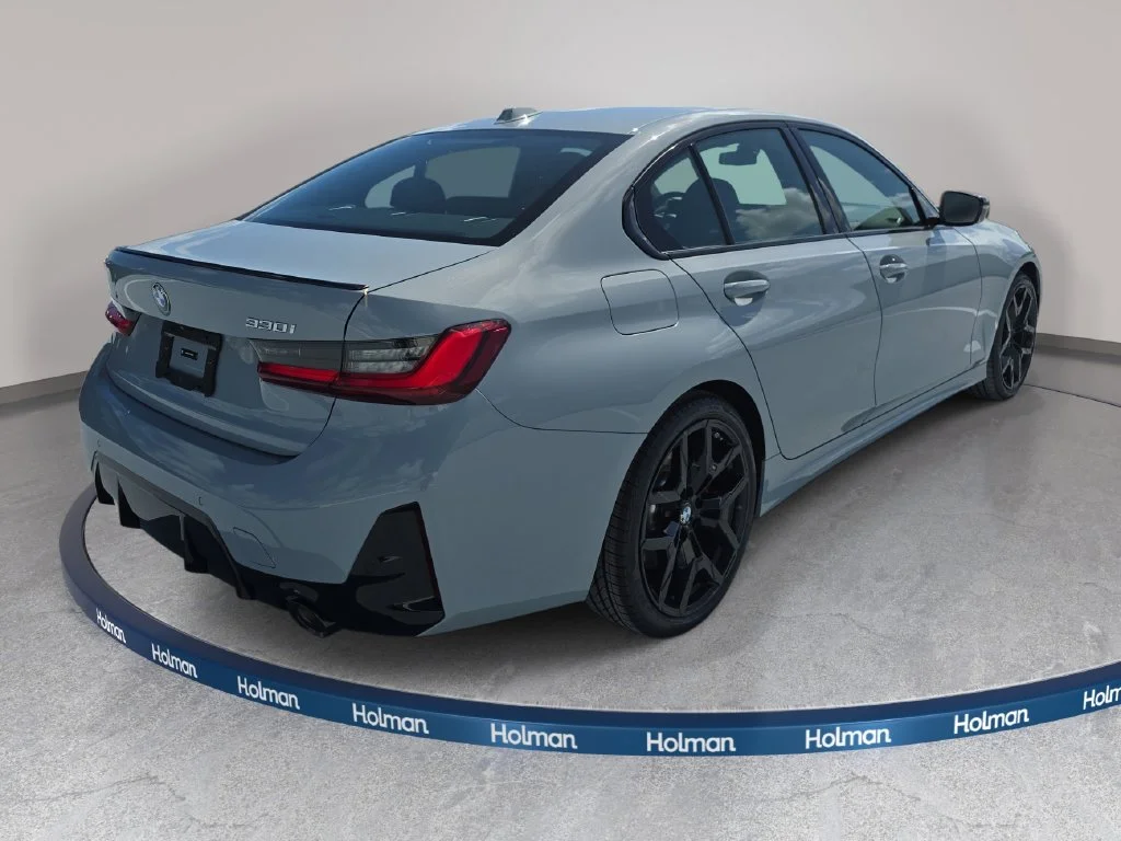 Used 2026 Brooklyn Grey Metallic BMW 330i image 4