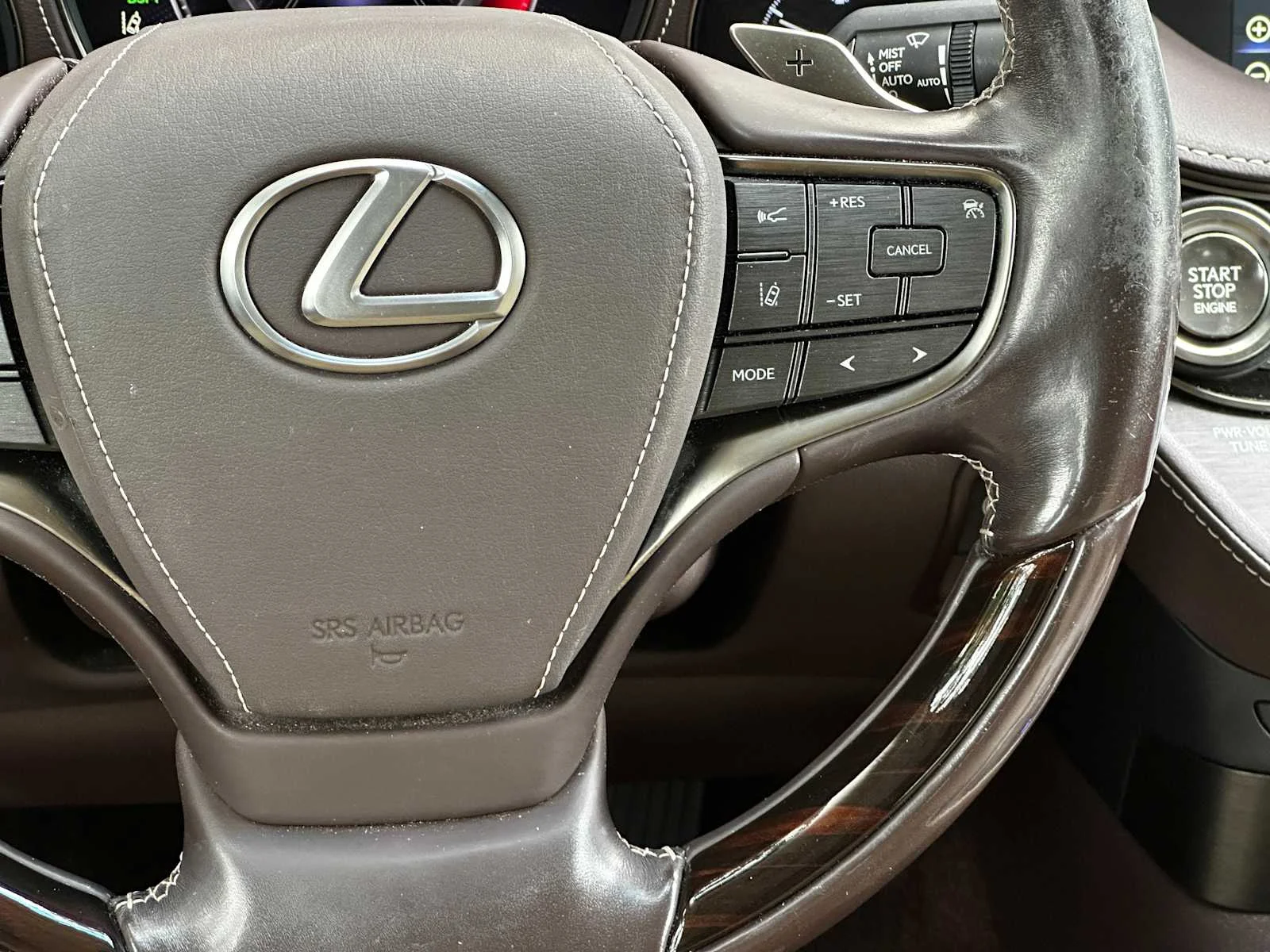 Used 2019  Lexus LS 500 image 21