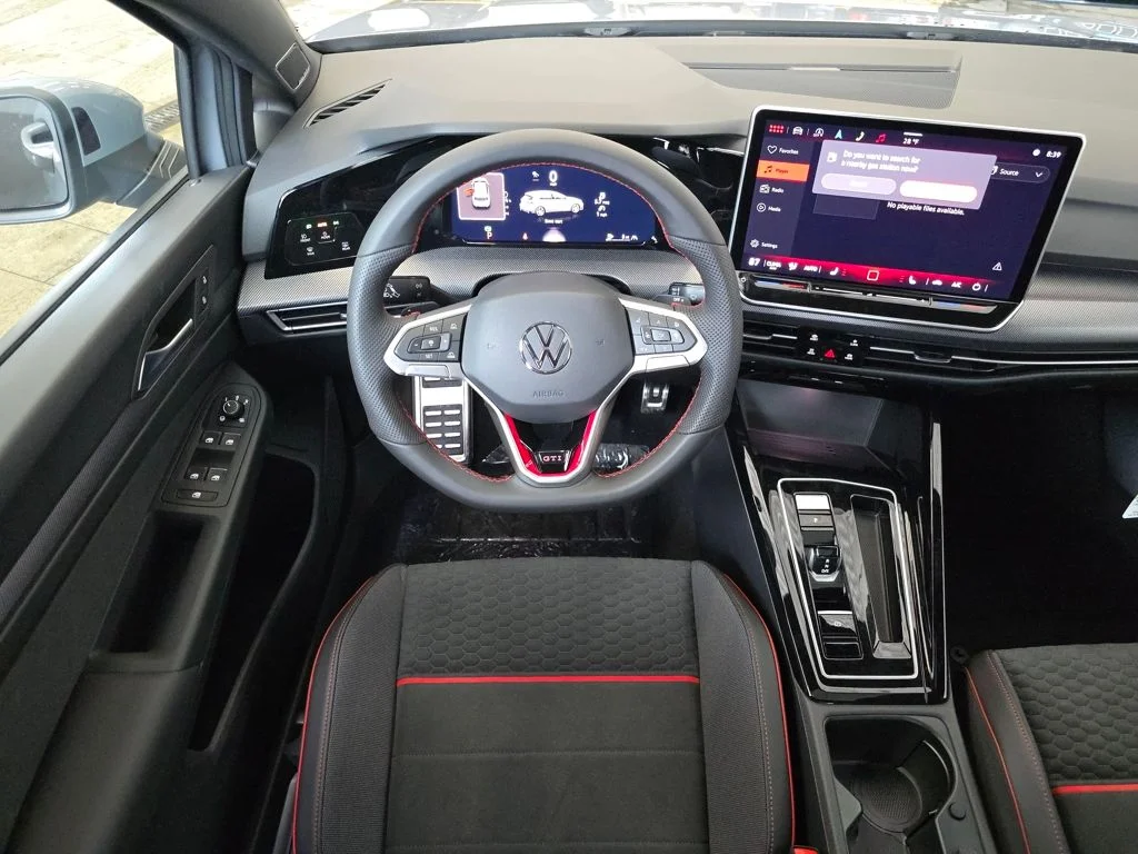 2026 Volkswagen Golf GTI SE - Photo 14