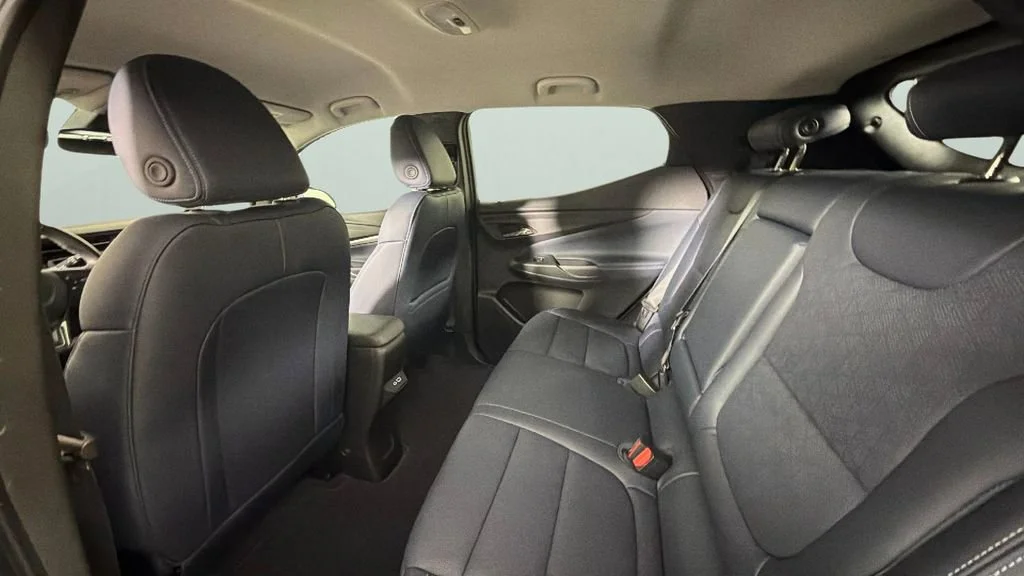 Used 2023 Silver Flare Metallic Chevrolet LT image 26