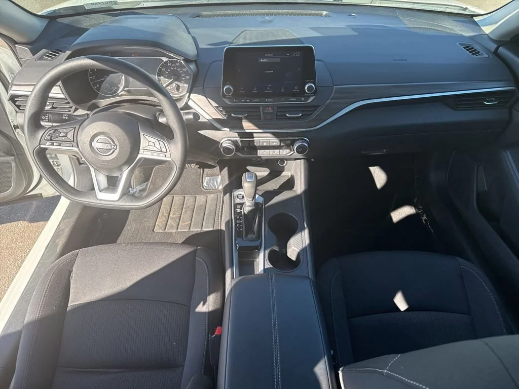 Used 2025 White Nissan SV image 14