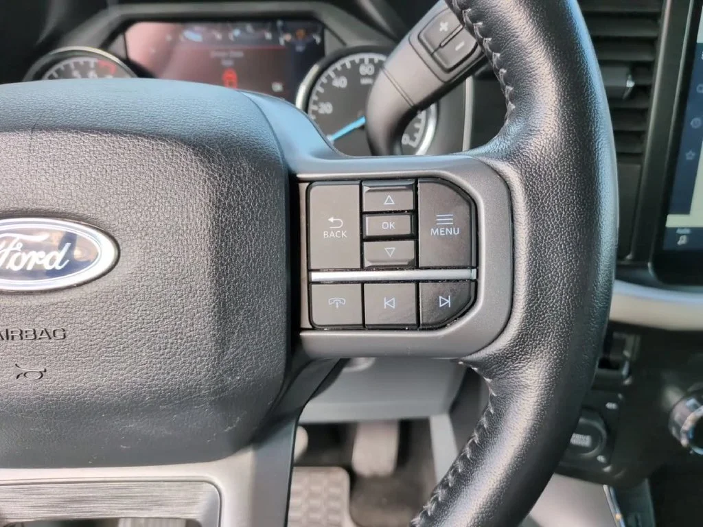 Used 2021 Blue Ford XLT image 22