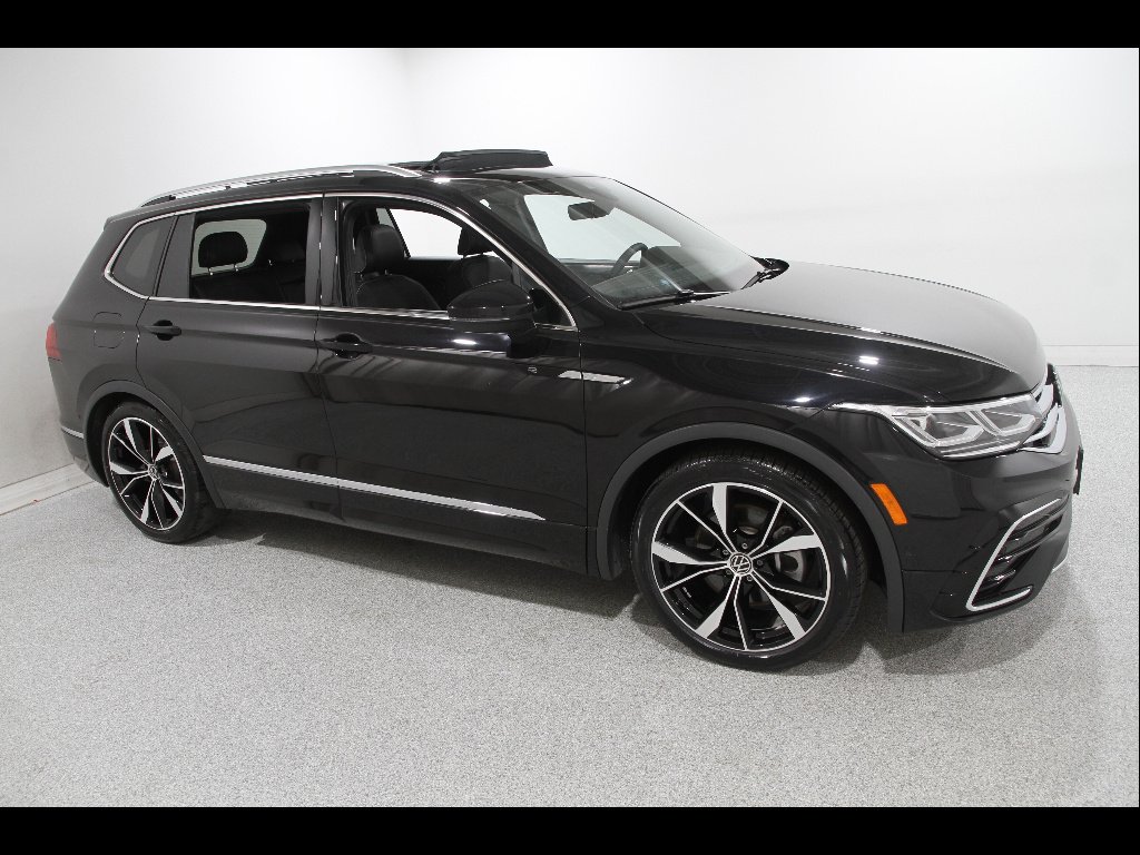 2022 Volkswagen Tiguan 2.0T SEL R-Line 4Motion's photo