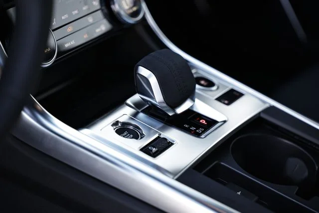 New 2024 Gray Jaguar R-Dynamic SE image 25