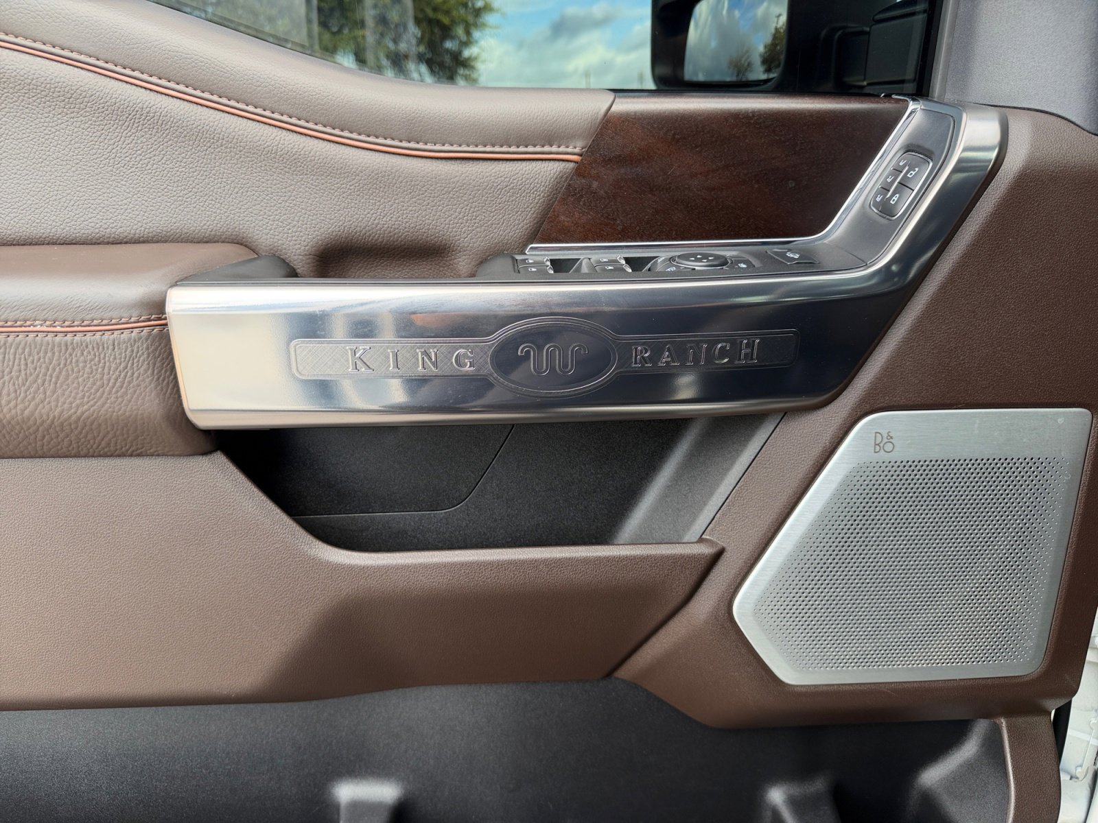 Certified Used 2024 Star White Ford King Ranch image 17
