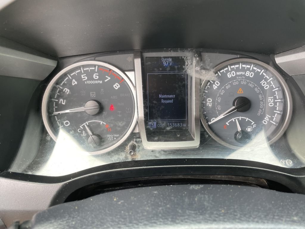 Used 2020  Toyota SR5 image 19