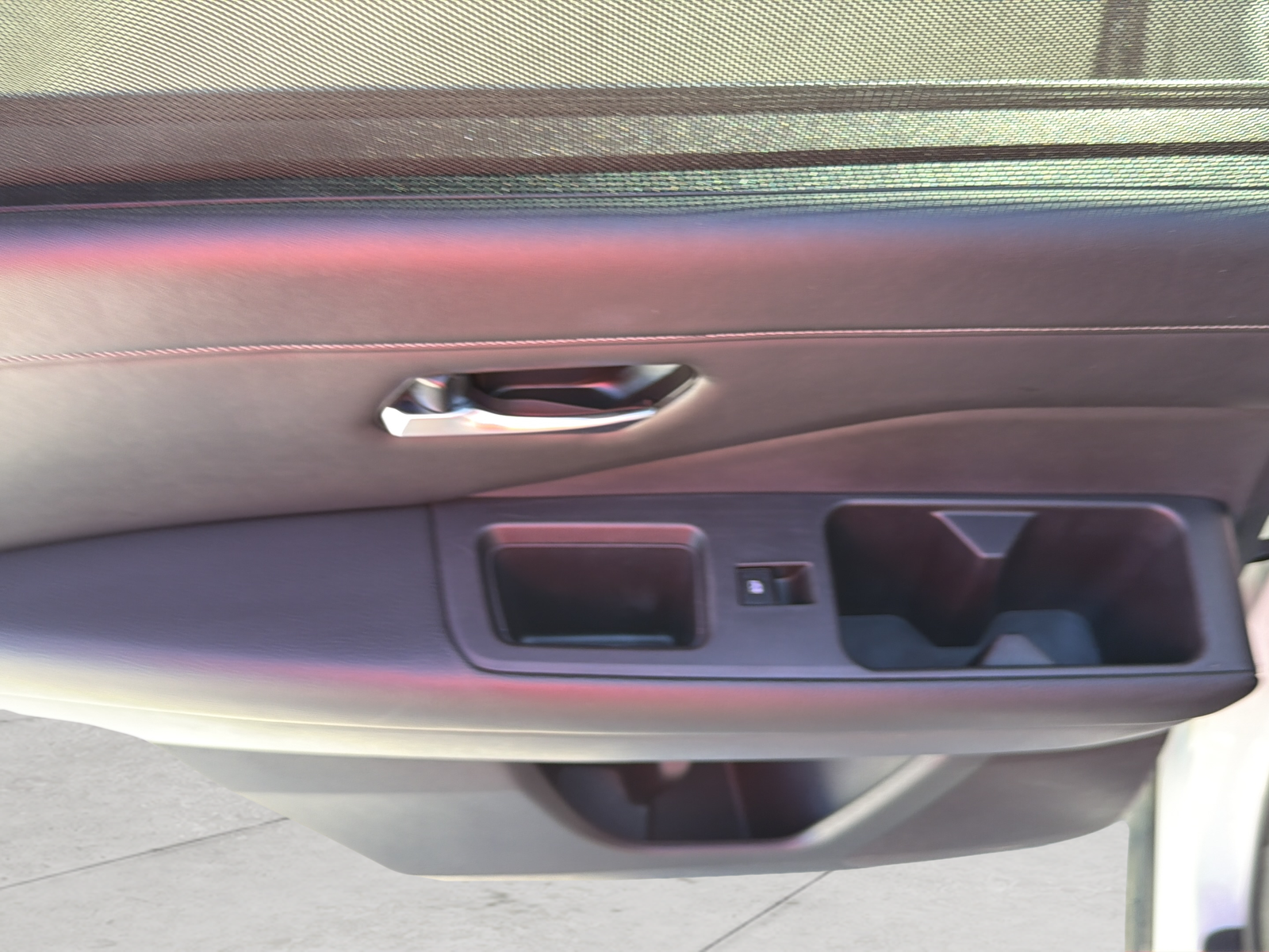 Used 2023 White Nissan SL image 35