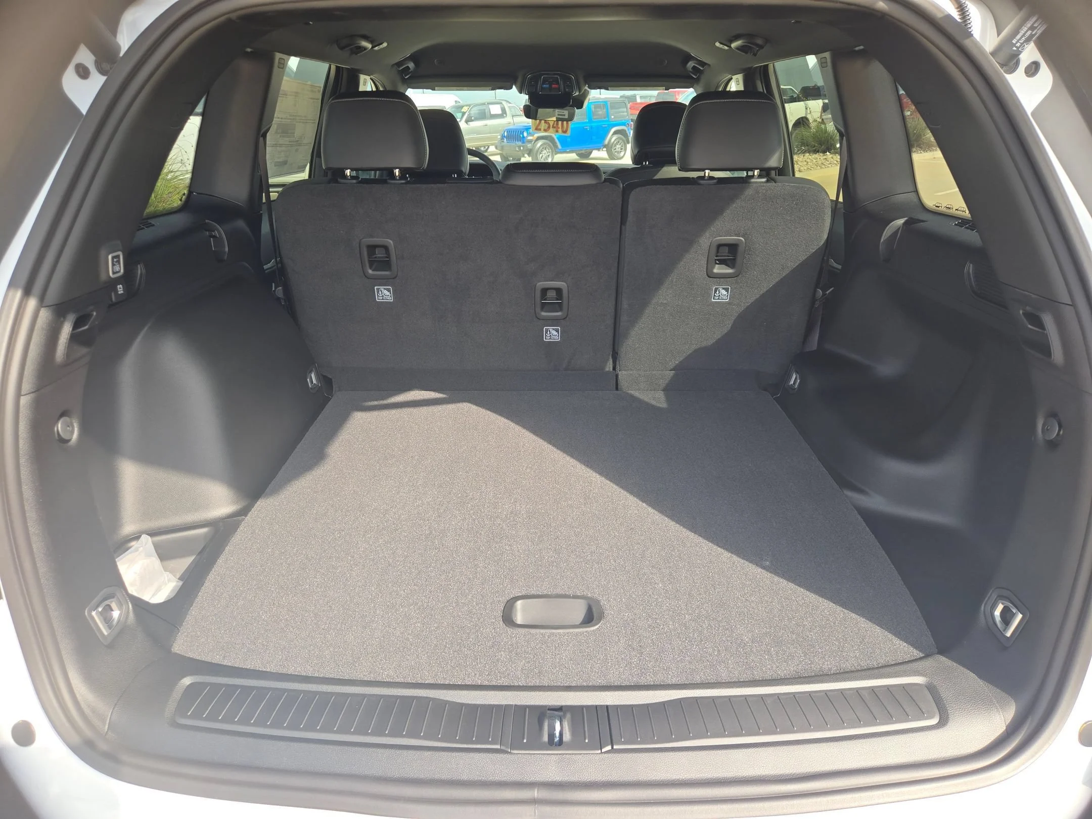 New 2026 Bright White Clearcoat Jeep Altitude image 20