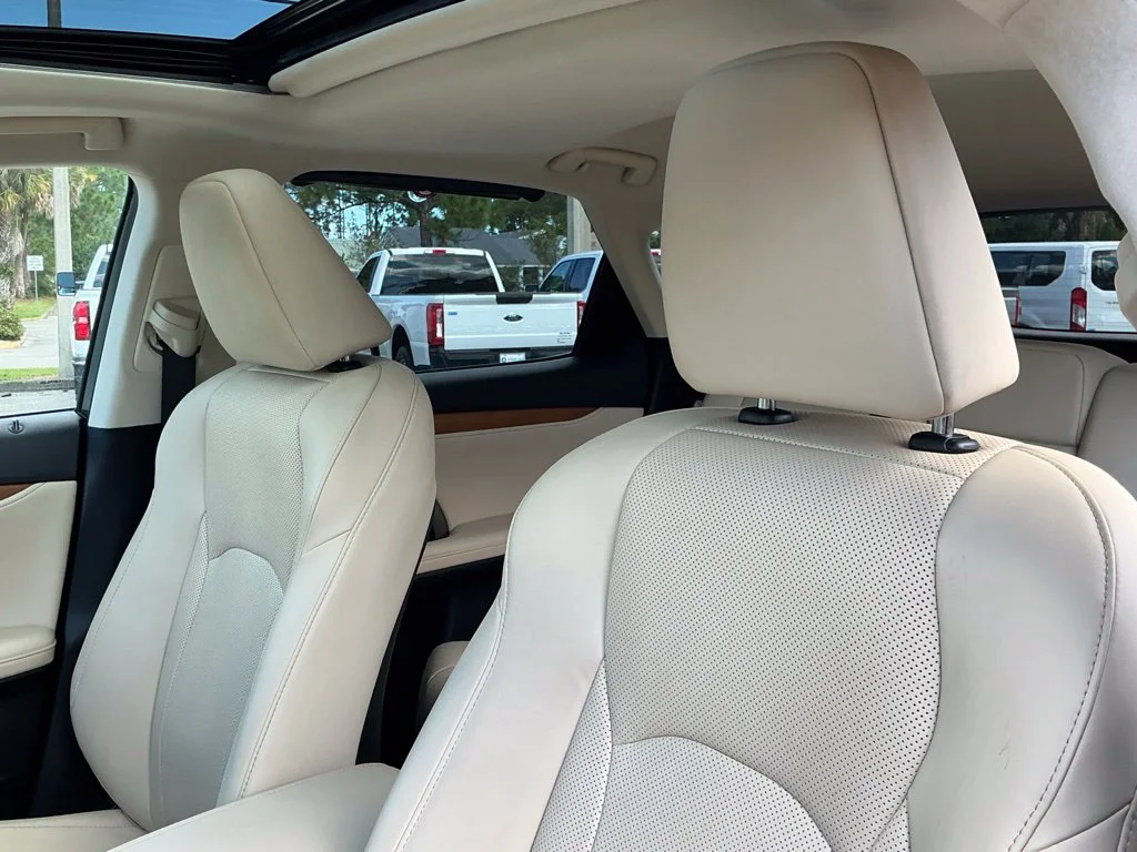Used 2021 Black Lexus 350 image 22